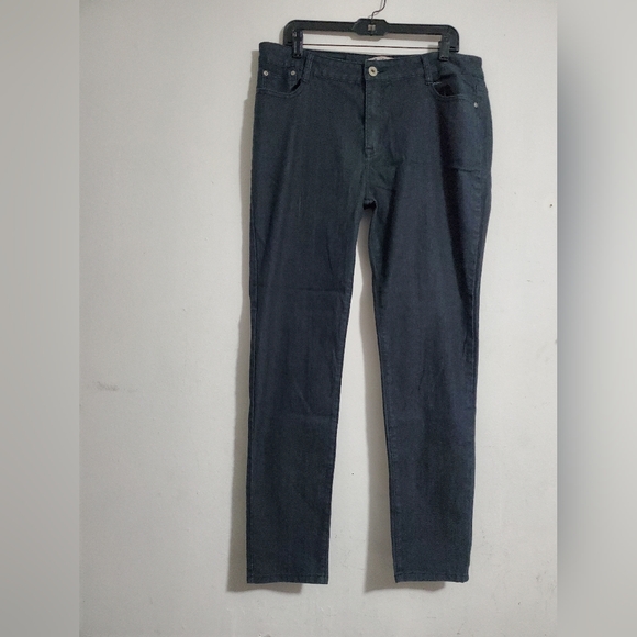 Woman Black  Stretch Jeans  Size 17 - Picture 1 of 10